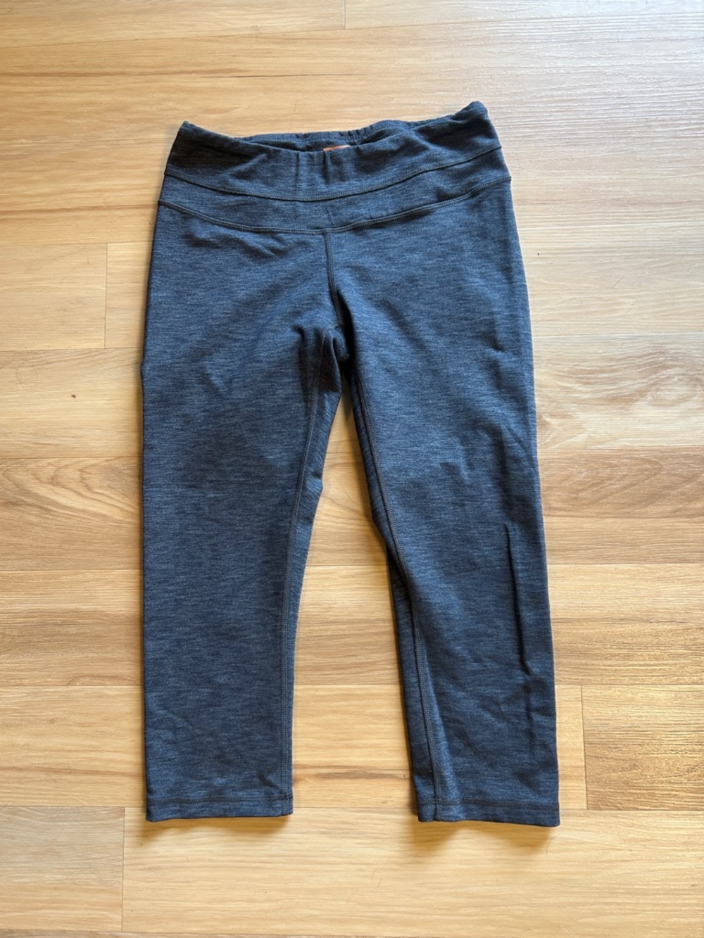 Hatha Collection Lucy Activewear Gray Active Capri Leggings